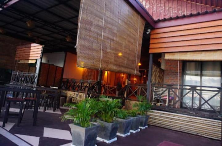 Villa Sala Vanna Savannakhet Exterior foto